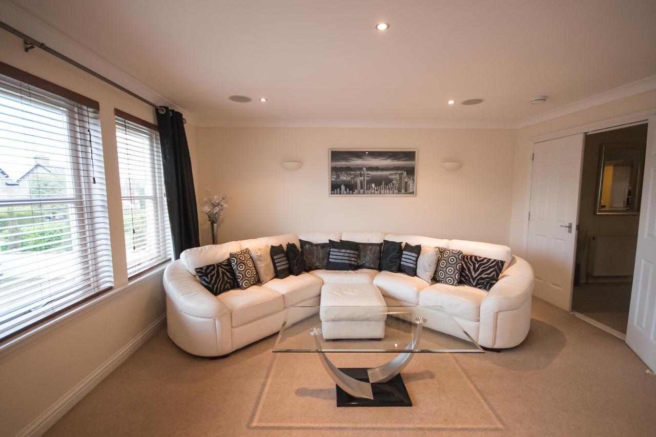 Crown Luxury Serviced Apartment Inverness Extérieur photo
