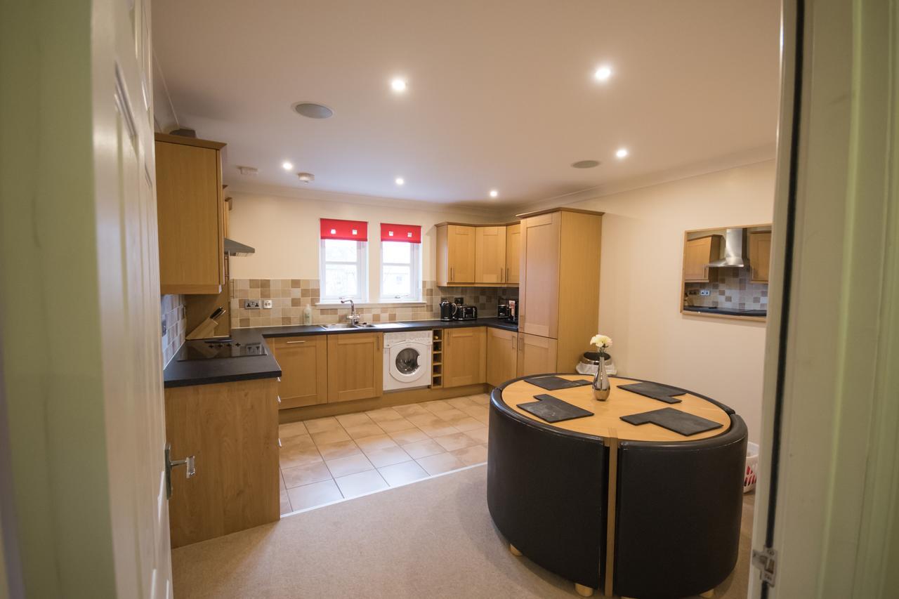 Crown Luxury Serviced Apartment Inverness Extérieur photo