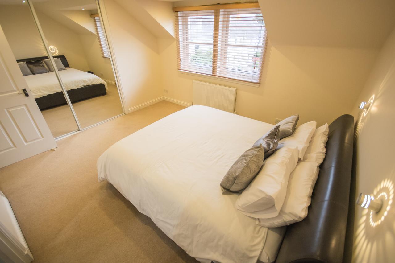 Crown Luxury Serviced Apartment Inverness Extérieur photo