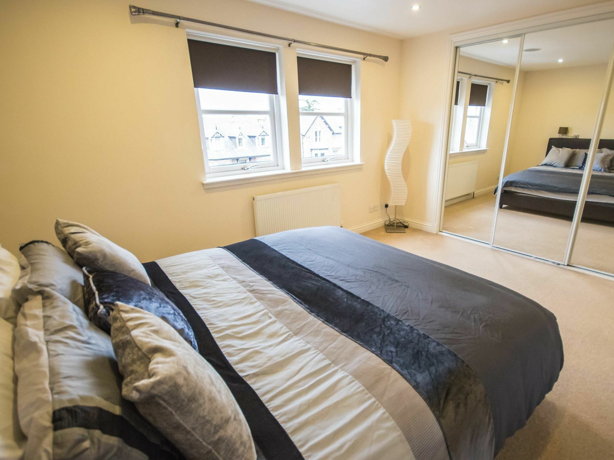 Crown Luxury Serviced Apartment Inverness Extérieur photo