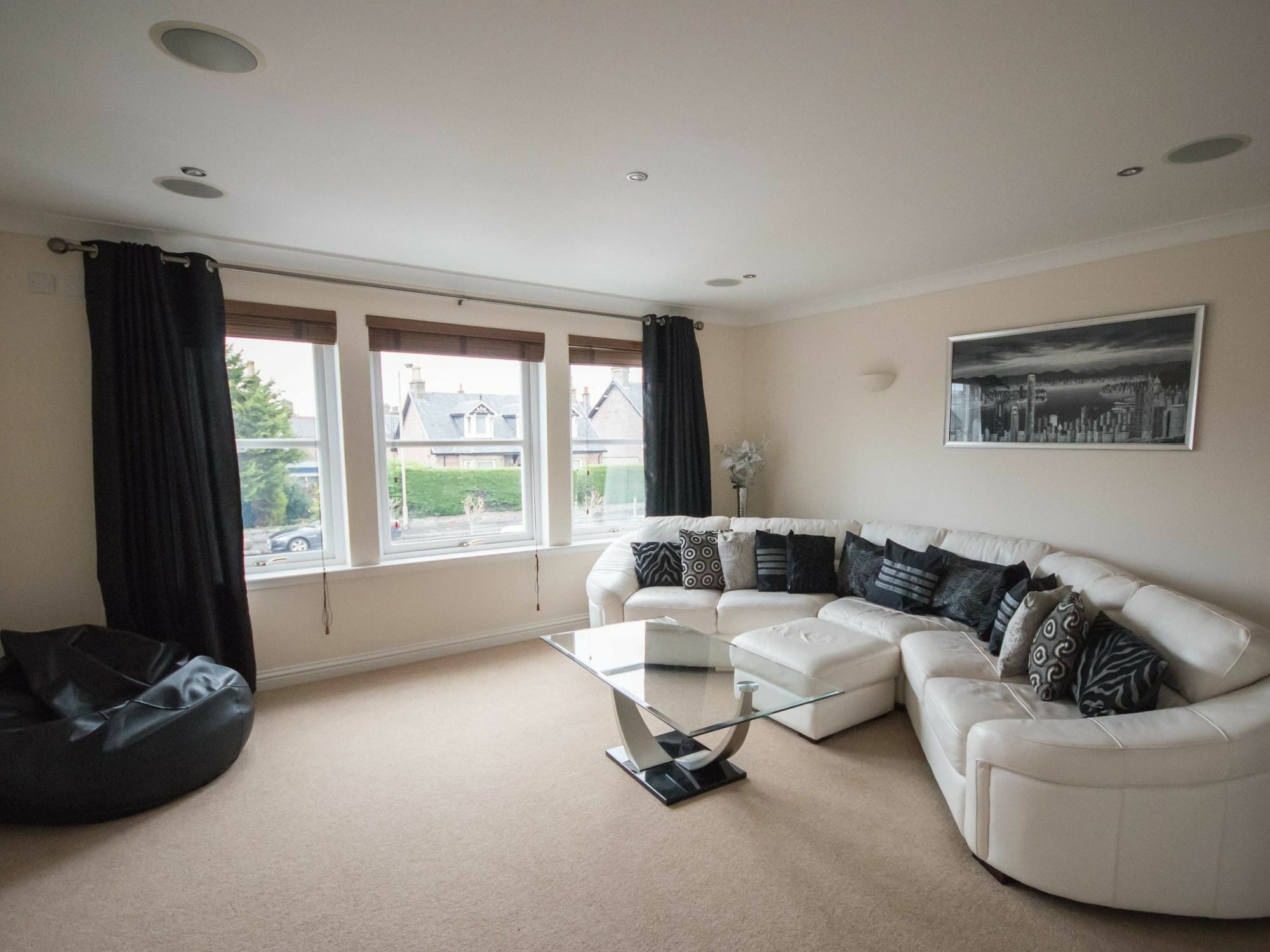 Crown Luxury Serviced Apartment Inverness Extérieur photo